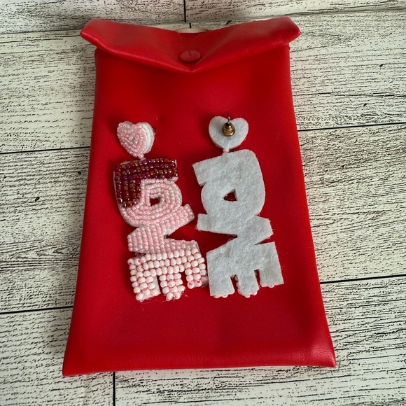 Simply Southern Red and Pink Earrings with Pouch - Picture 2 of 2